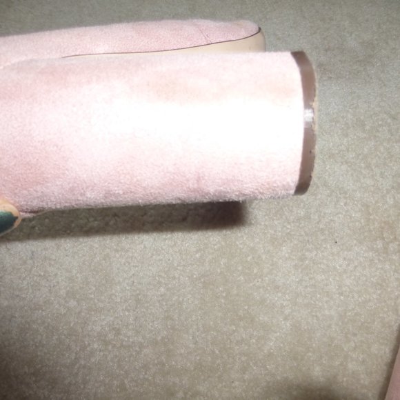 FOREVER 21 light pink faux suede ankle boots - Picture 8 of 8